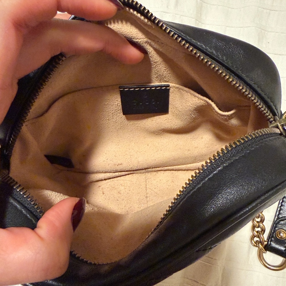 Gucci Mini Marmont Crossbody - Picture 3 of 10